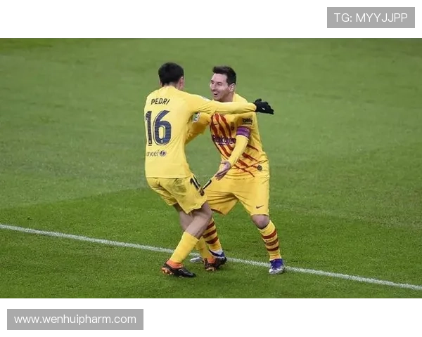 梅西助攻佩德里内切破门精彩瞬间左脚低射精准入网