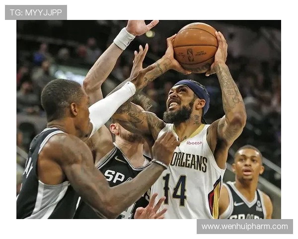 怀特首节火力全开半场贡献18分3板3助表现抢眼状态火热